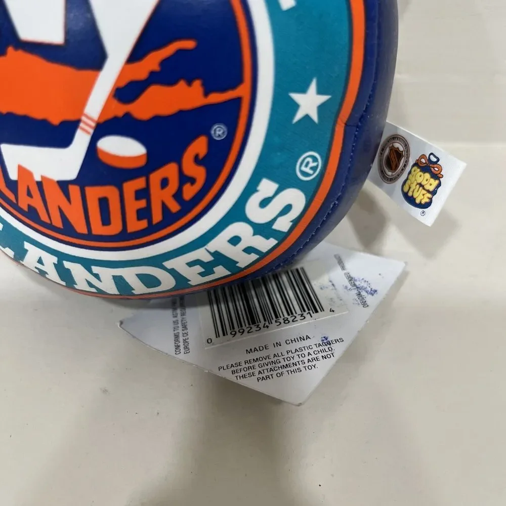VINTAGE 1991 New York Islanders Plush Hockey Puck Suction Window Car Hanger NHL